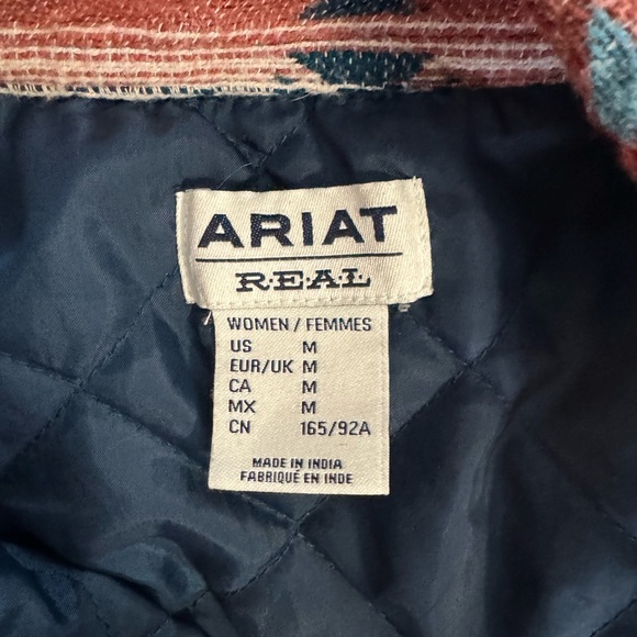 ARIAT WOMEN'S R.E.A.L. SOUTHWESTERN PRINT JACQUARD SHACKET - Picture 6 of 7